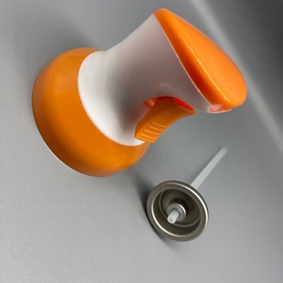 Βαλβίδα ψεκασμού αποσμητικού αέρα με μηχανισμό παροχής αρώματος ομαλής ενεργοποίησης